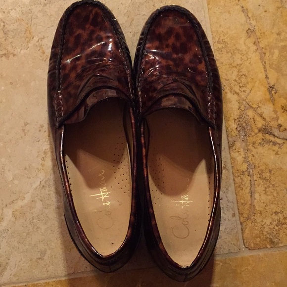 Cole Haan print patent leather loafers well loved - Picture 4 of 8